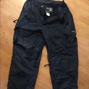 Woman’s ski/snow pants Size L Ripzone Boarding Co